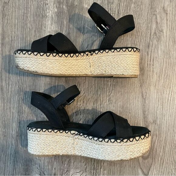 TOMMY HILFIGER Black Canvas Strappy Platform Espadrille Sandals - Picture 3 of 9